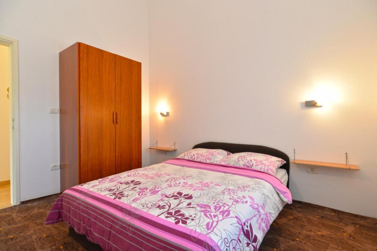 Apartments Bernarda 1773 Banjole Eksteriør bilde