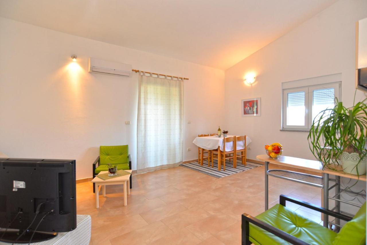 Apartments Bernarda 1773 Banjole Eksteriør bilde